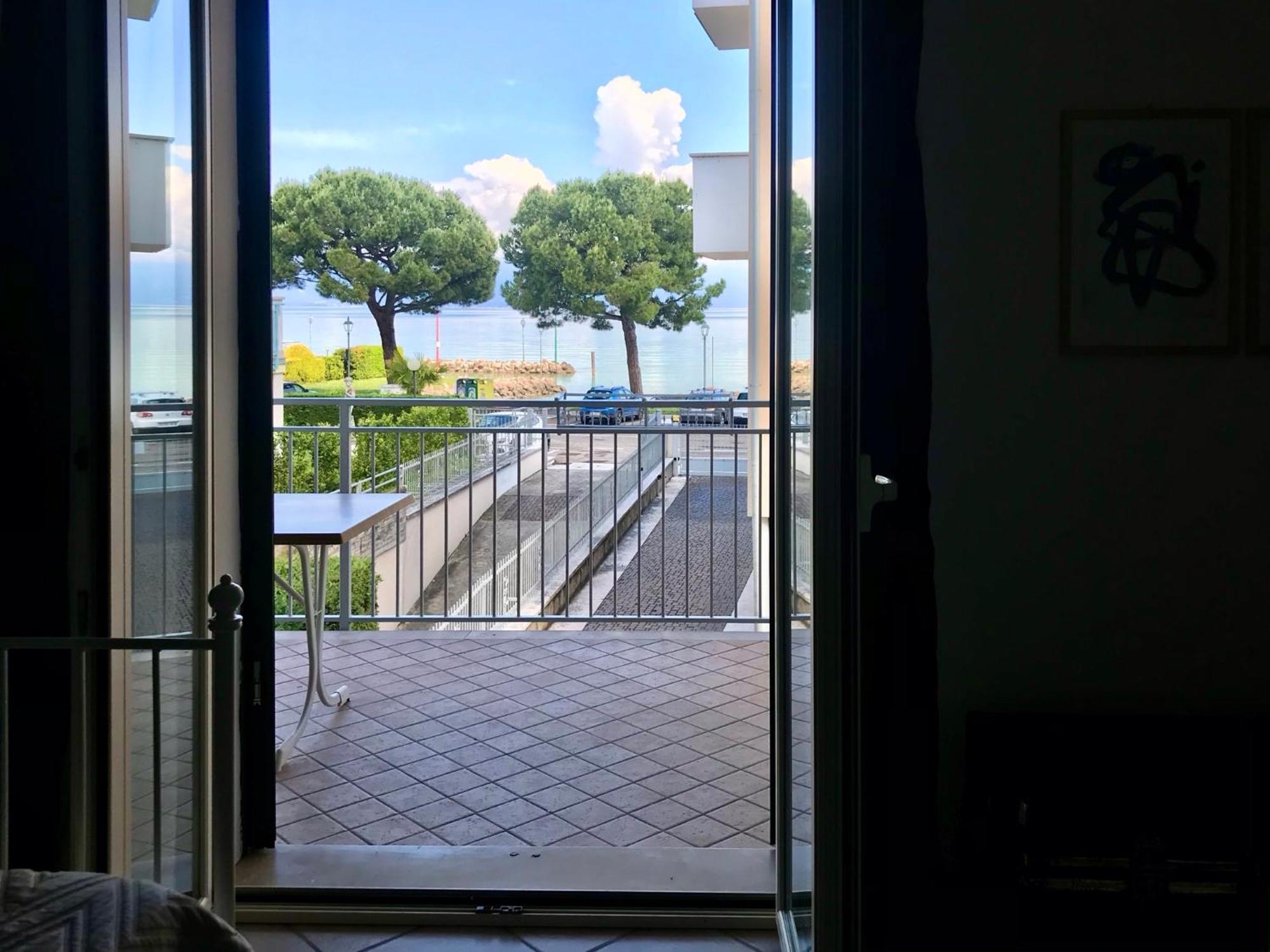 Casa Caterina Lake View Holidays Apartments เปสเคียรา เดล การ์ดา ห้อง รูปภาพ